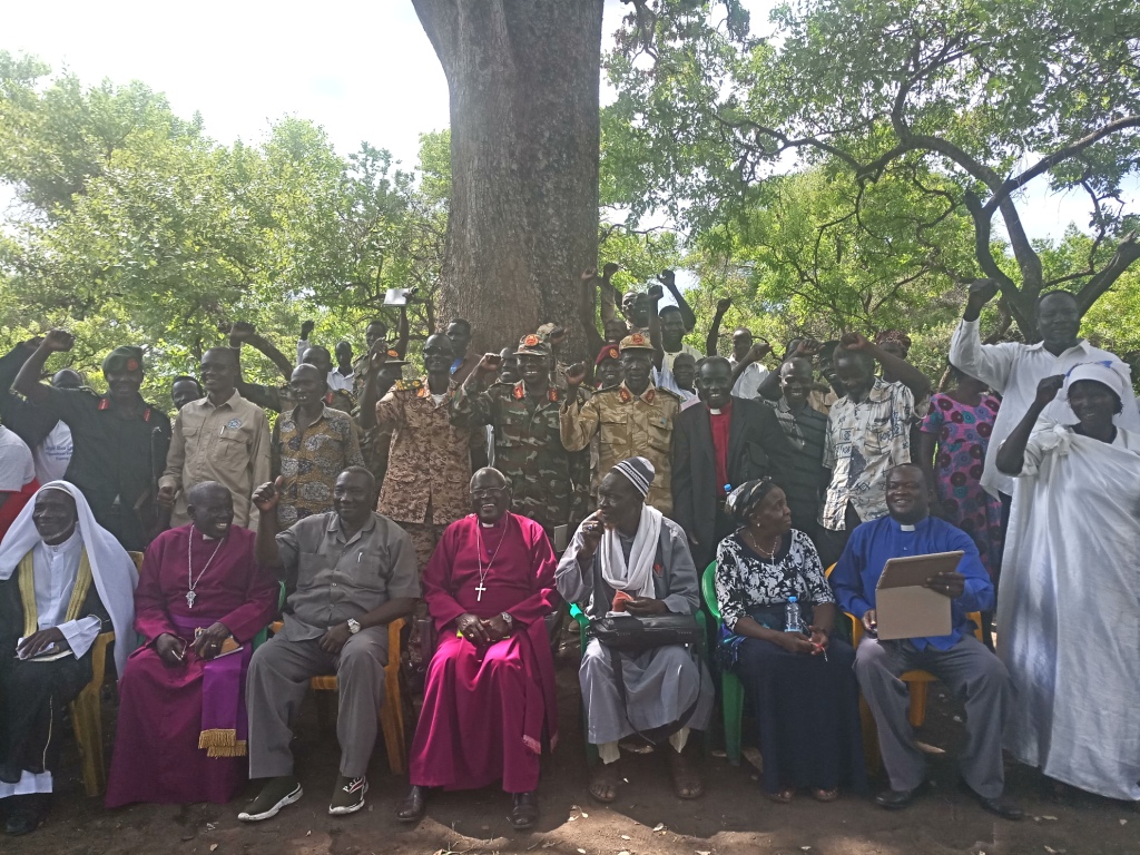 ARLPIs team poses for a group photo with IO leader and other stakerholders in Torit South Sudan